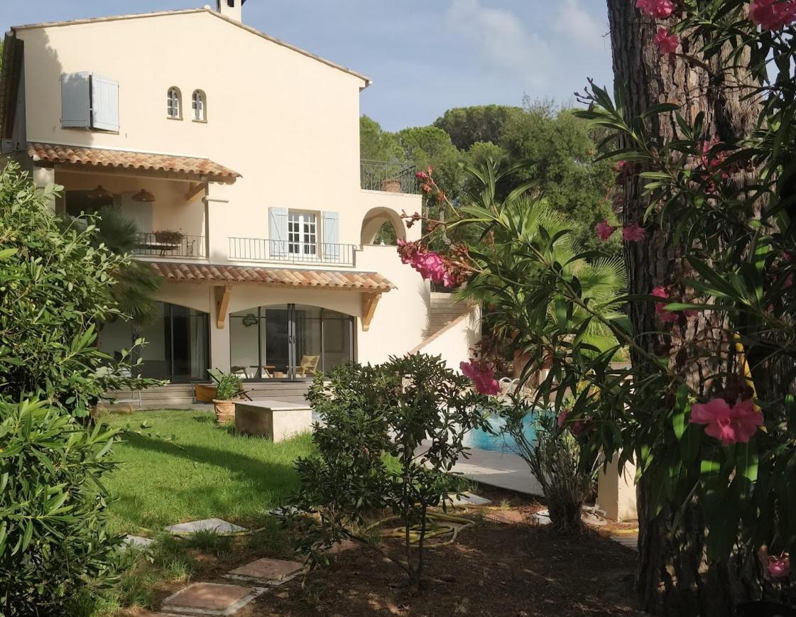 Hotel La Beluga Sainte-Maxime Zewnętrze zdjęcie