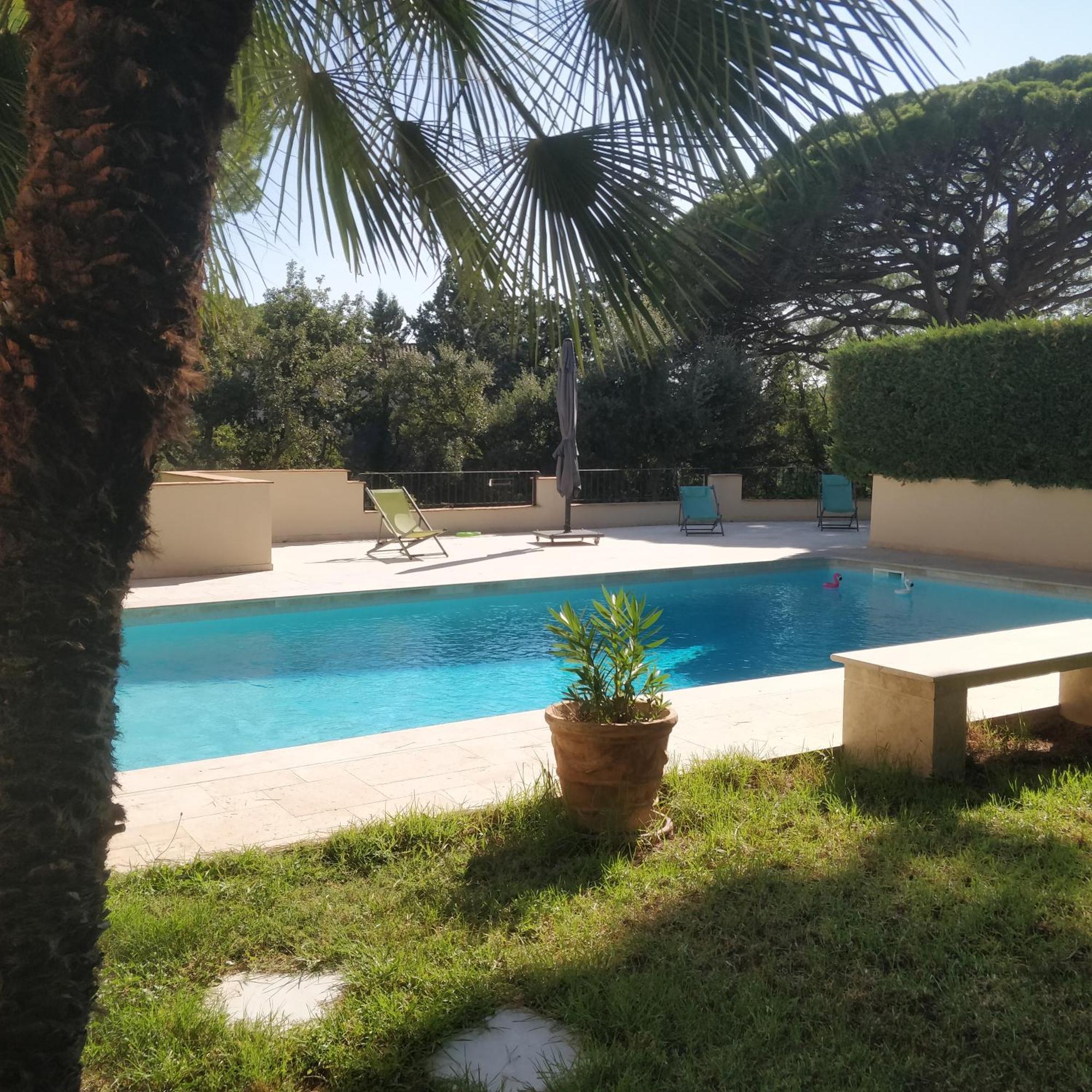 Hotel La Beluga Sainte-Maxime Zewnętrze zdjęcie